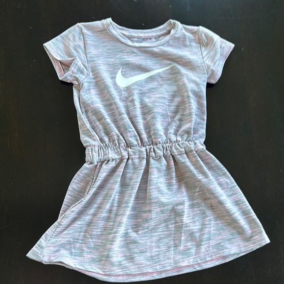 Nike Gray Short Sleeve Crew Neck Sundress - Picture 1 of 2